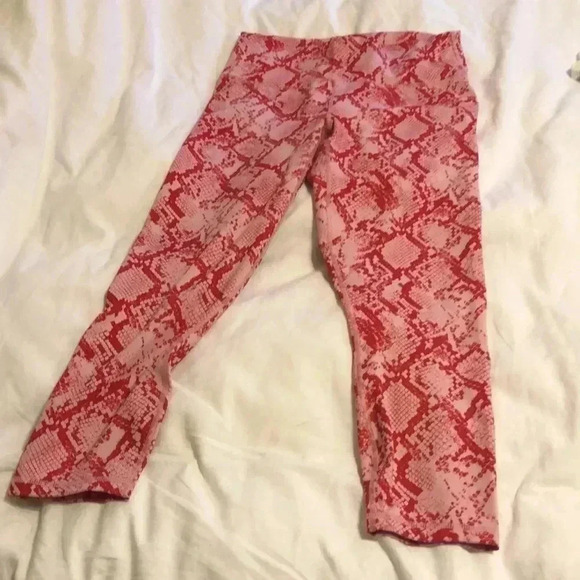 Power hold by Fabletics leggings - Picture 4 of 8